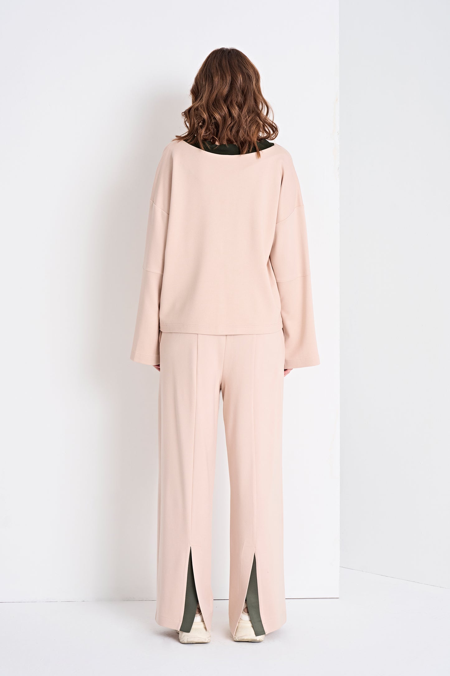 V-Neck Contrast Trim Top and Wide-Leg Pants Set (Bottom)